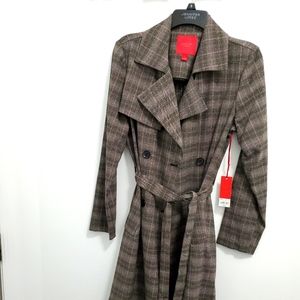 NWT Jennifer Lopez plaid belted trench coat.